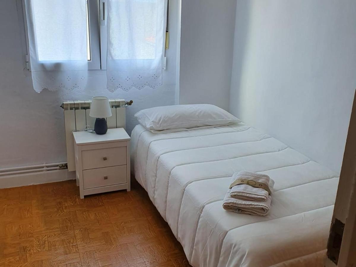 Bonito Apartamento Cerca De Las Playas Santander Luaran gambar